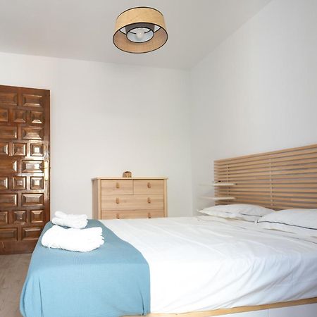 Lovely 1- Bedroom Rental With Pool, Close To The Beach Vera Kültér fotó
