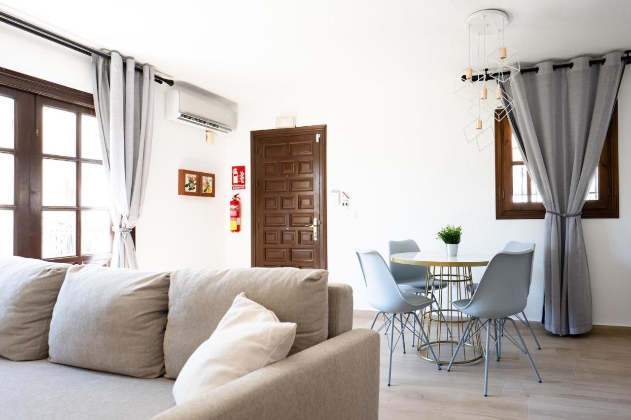 Lovely 1- Bedroom Rental With Pool, Close To The Beach Vera Kültér fotó