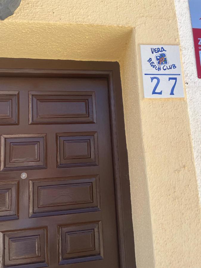 Lovely 1- Bedroom Rental With Pool, Close To The Beach Vera Kültér fotó
