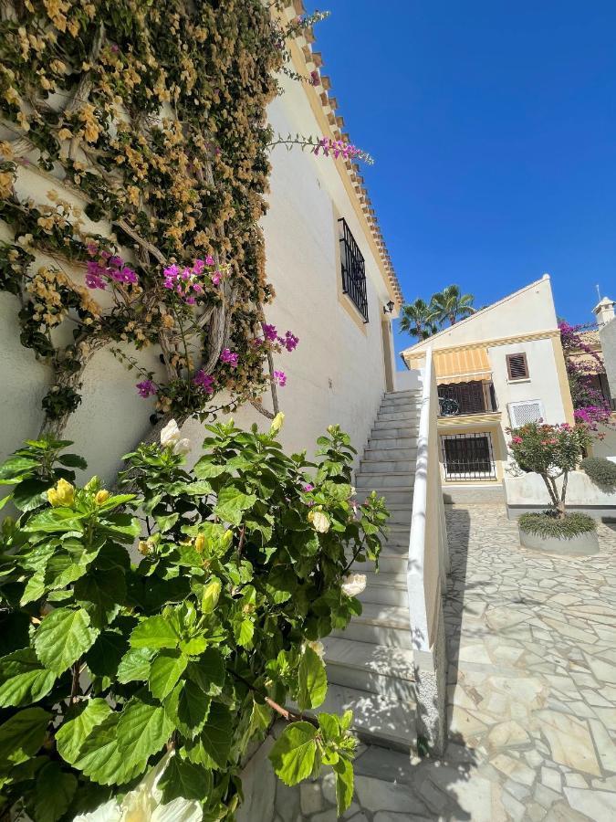 Lovely 1- Bedroom Rental With Pool, Close To The Beach Vera Kültér fotó